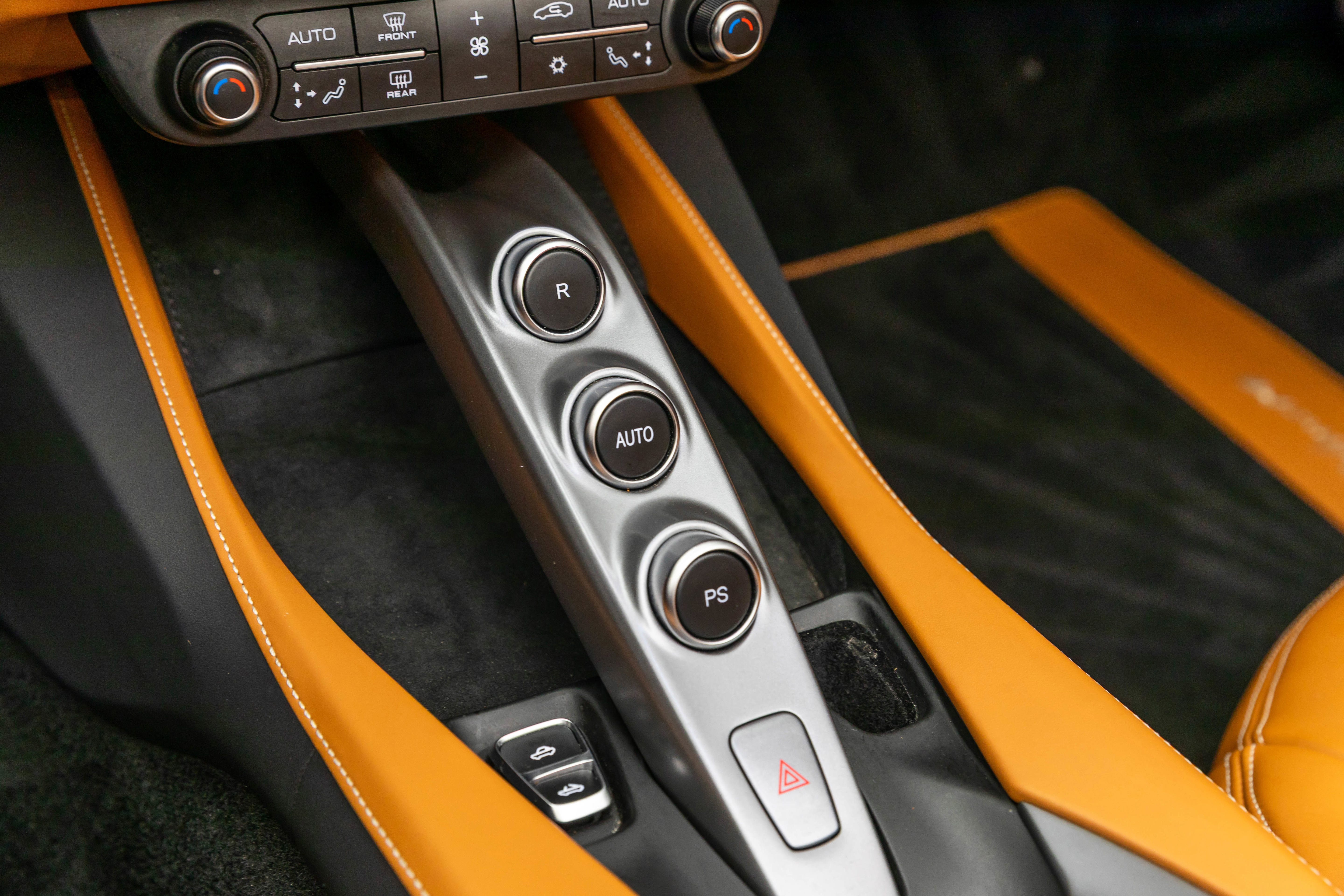 Certified 2022 Ferrari Portofino M image 5