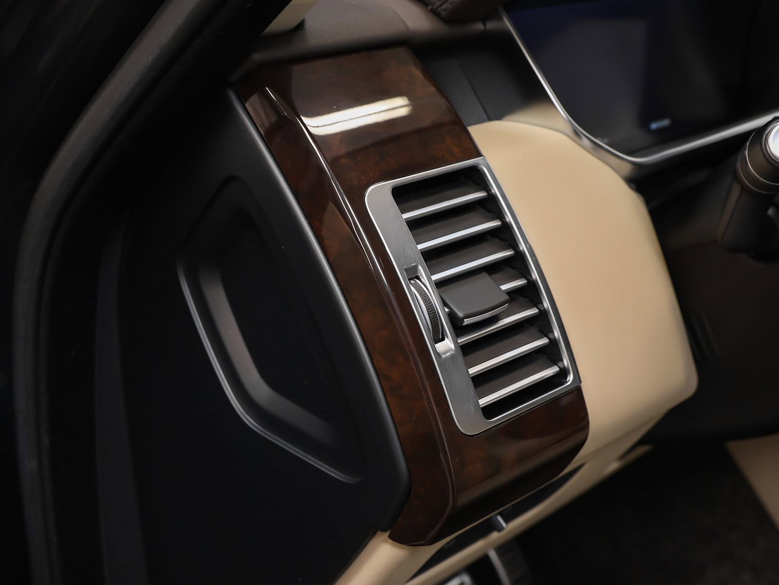 Used 2022 Land Rover Range Rover Westminster Edition AWD/4WD image 34