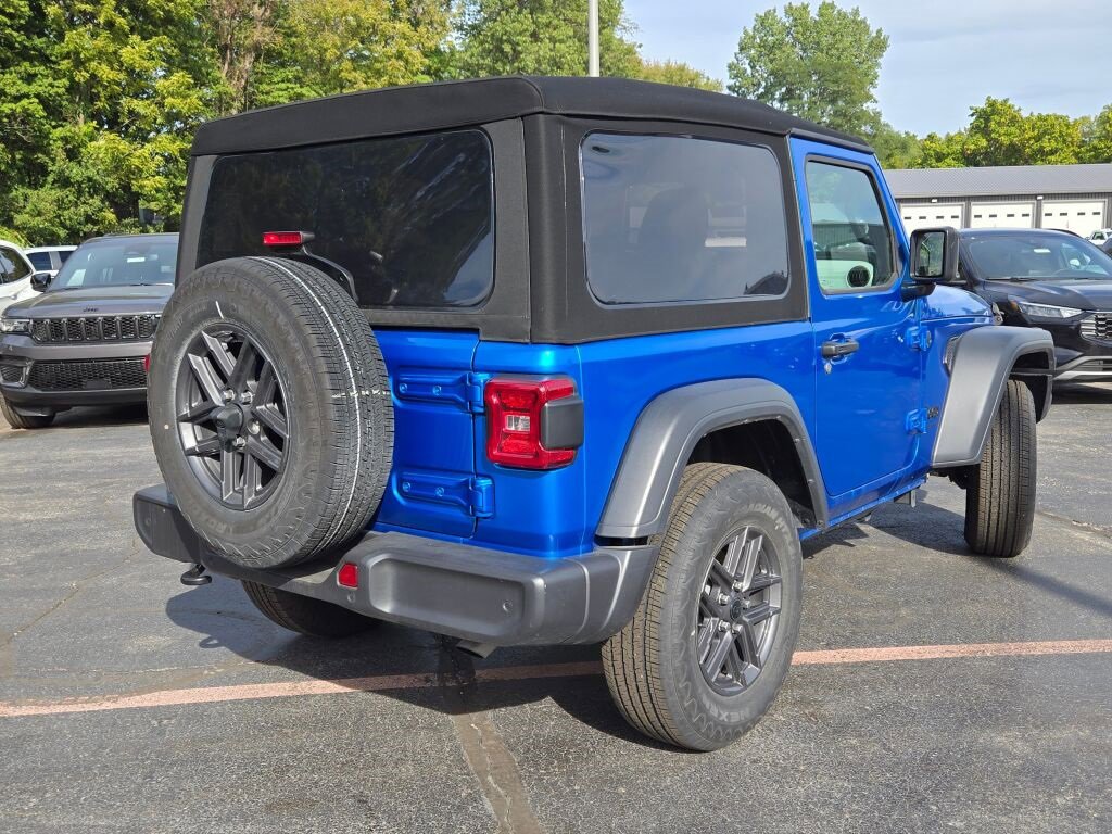 Used 2024 Jeep Wrangler Sport S image 7