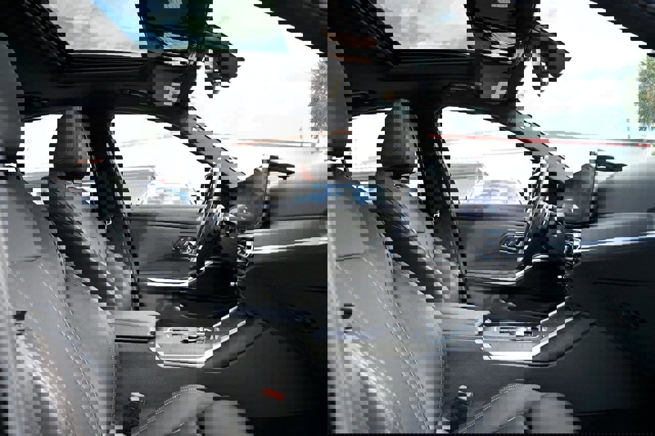 Used 2024 BMW 330i Sedan image 16