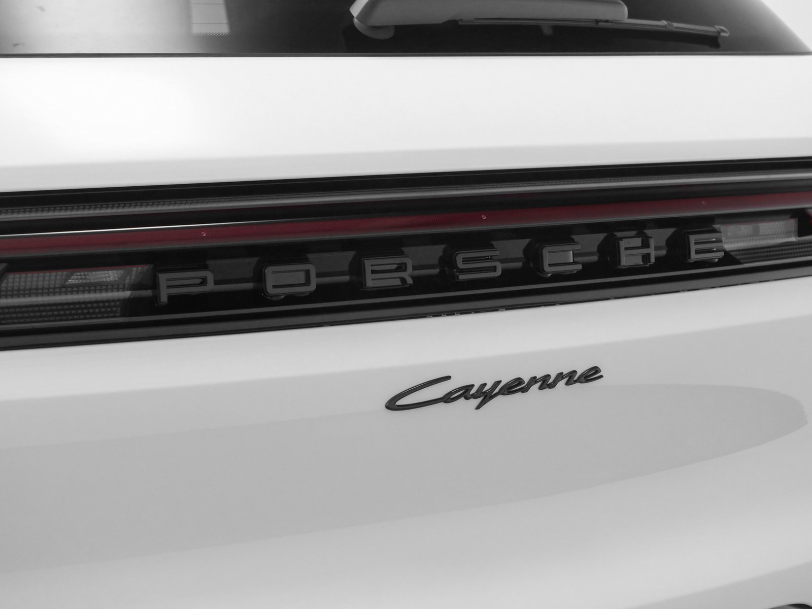 Used 2025 Porsche Cayenne image 17