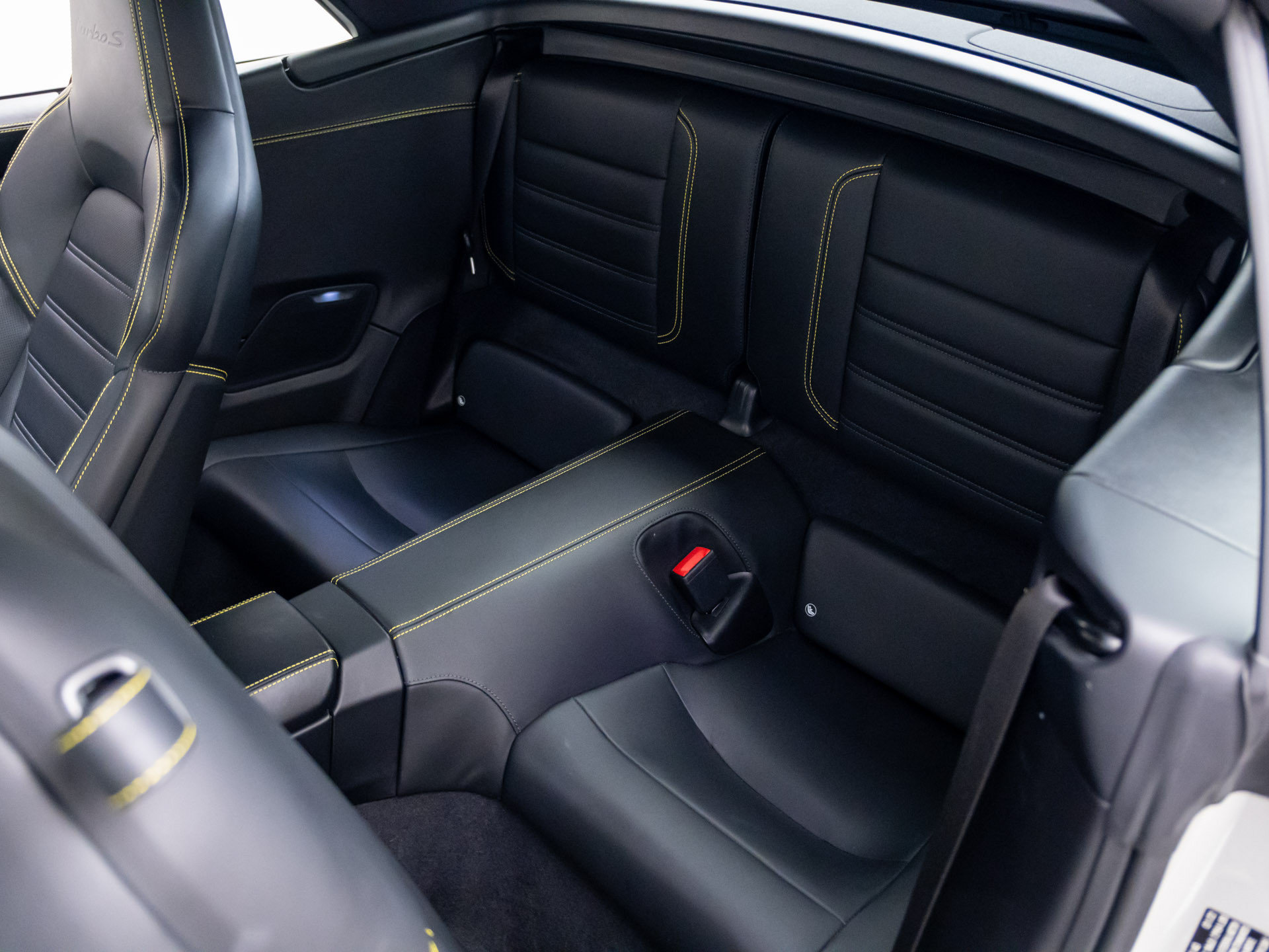 Certified 2022 Porsche 911 Turbo S AWD/4WD image 18