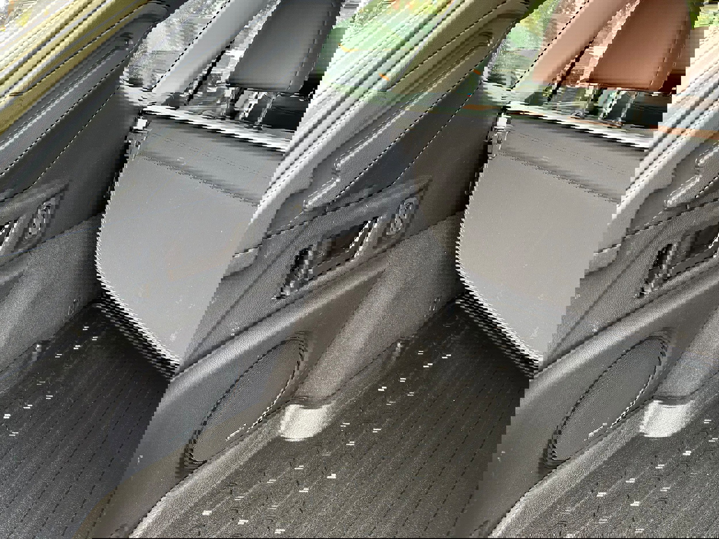 Used 2020 Subaru Outback Touring w/ Popular Package #2 image 14