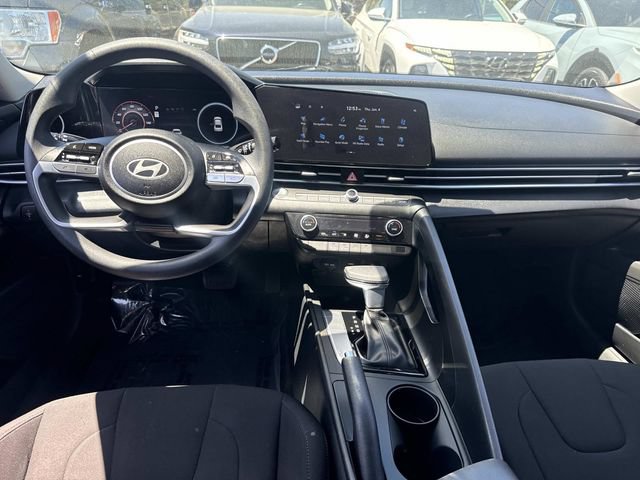 Certified 2024 Hyundai Elantra SEL FWD image 12