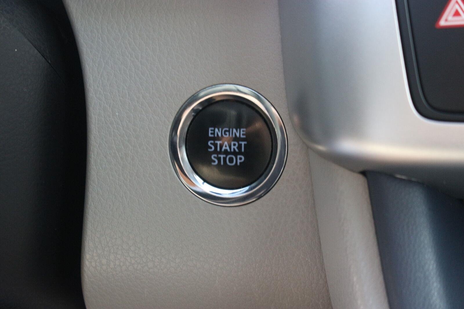 Used 2015 Toyota Highlander XLE FWD image 28