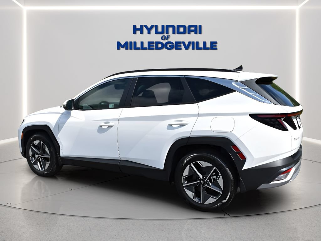 Used 2025 Hyundai Tucson SEL FWD image 2