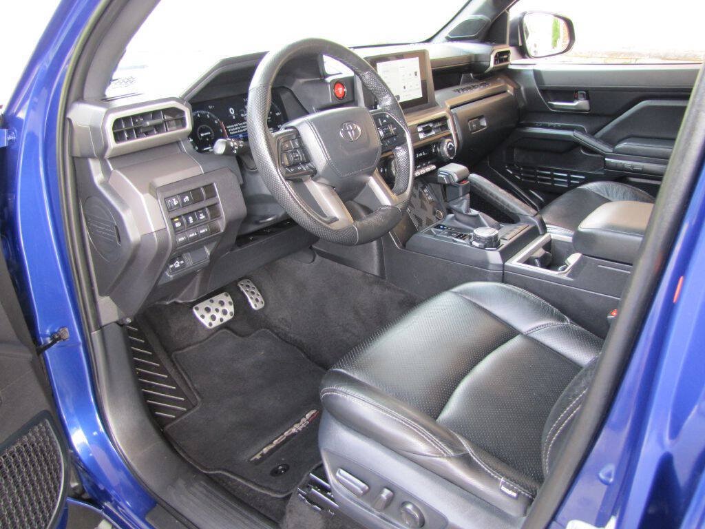 Used 2024 Toyota Tacoma TRD Sport w/ TRD Sport Upgrade Package AWD/4WD image 13