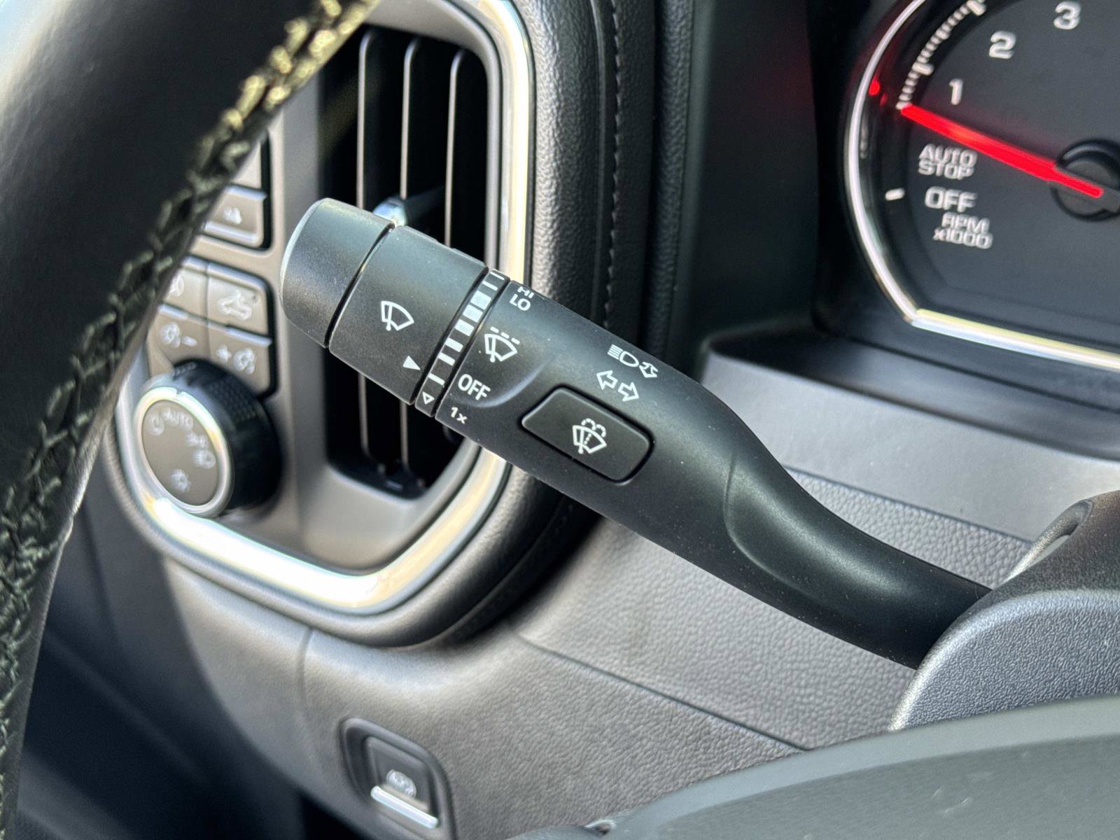 Used 2020 Chevrolet Silverado 1500 LT Trail Boss image 7