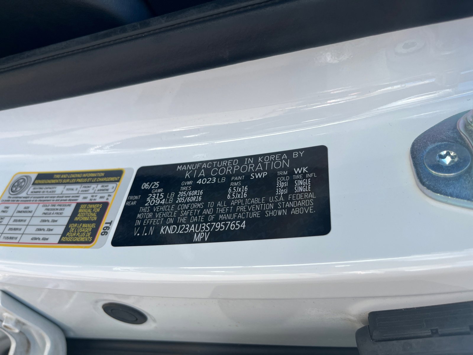 Used 2025 Kia Soul LX image 25