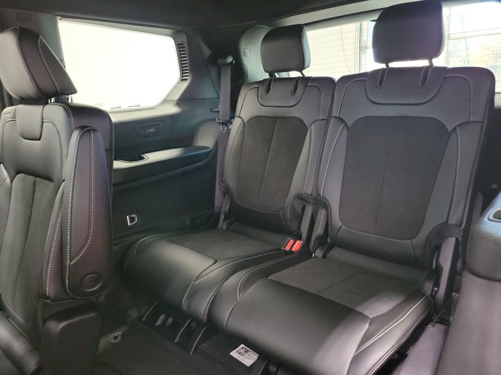 New 2025 Jeep Grand Cherokee L Altitude image 8