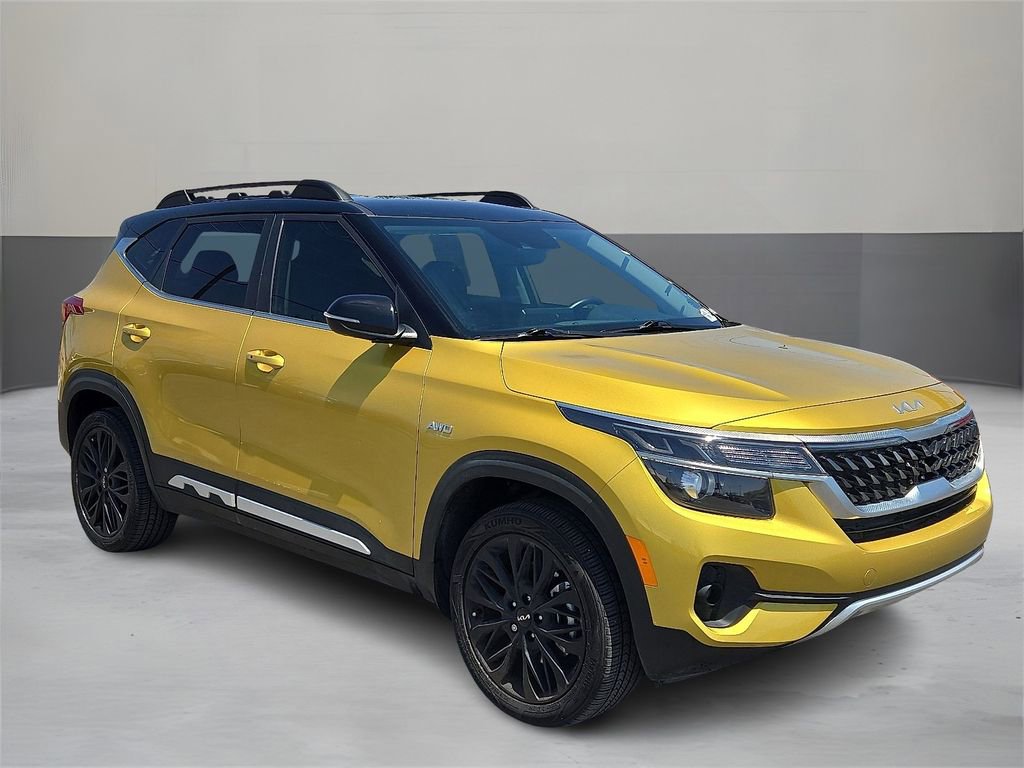 Used 2023 Kia Seltos Nightfall Edition image 6