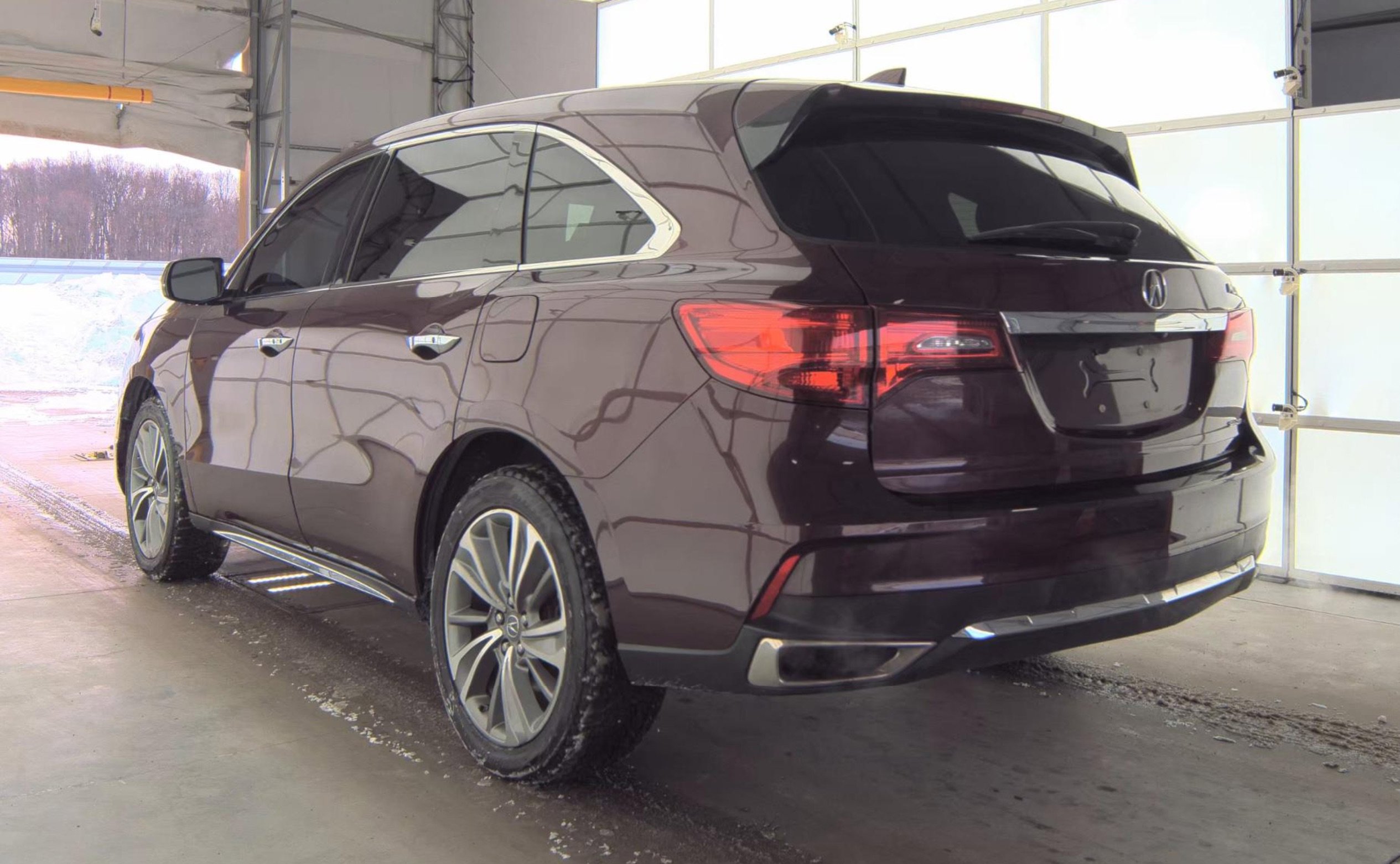 Used 2017 Acura MDX SH-AWD w/ Technology Package image 5