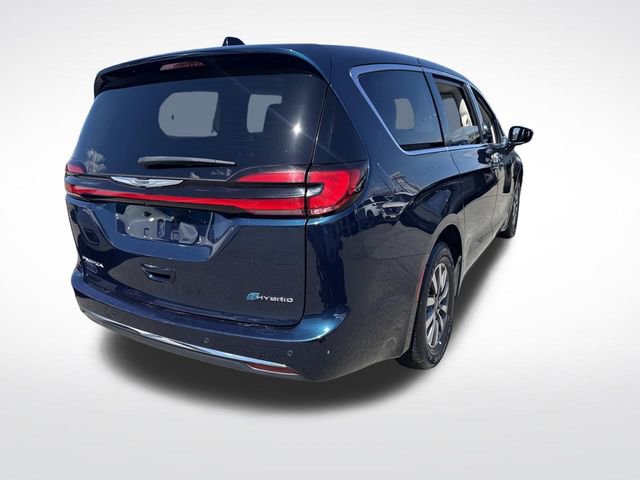 Used 2024 Chrysler Pacifica Limited FWD image 9