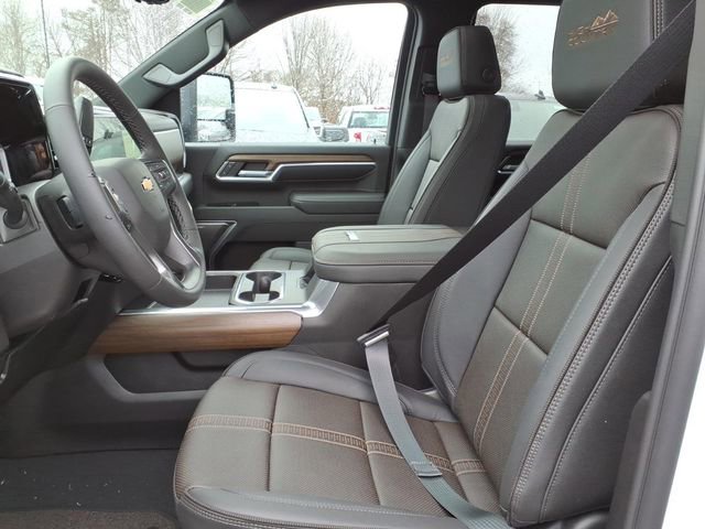 New 2026 Chevrolet Silverado 2500 High Country w/ Technology Package AWD/4WD image 12