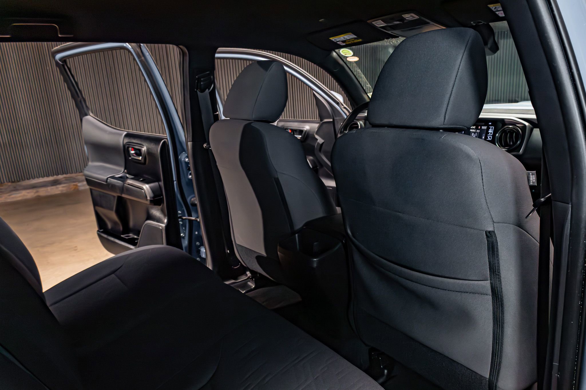 Used 2019 Toyota Tacoma TRD Sport w/ Technology Package RWD image 25