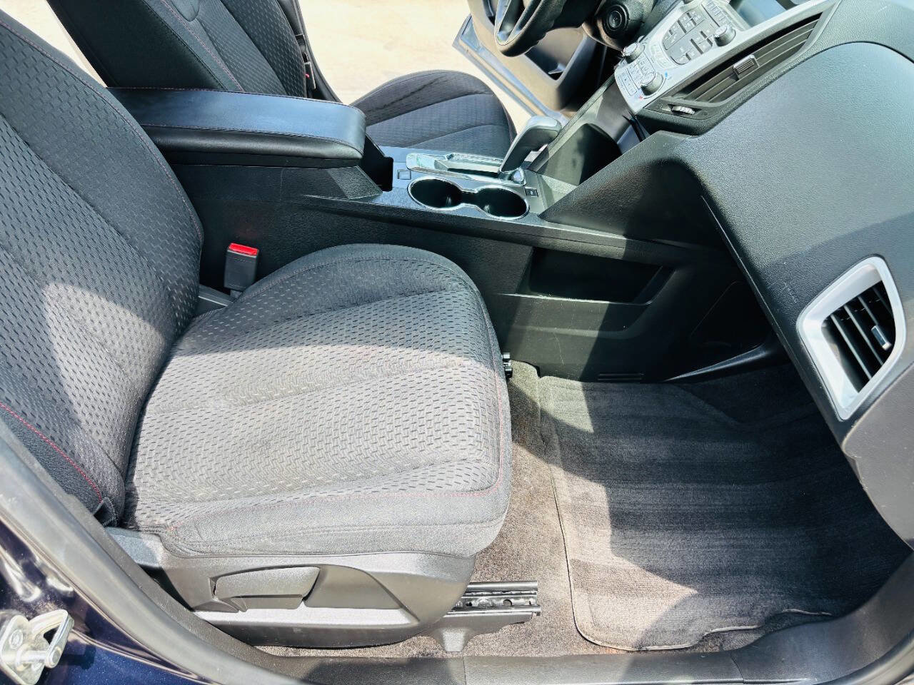 Used 2015 Chevrolet Equinox LS FWD image 14
