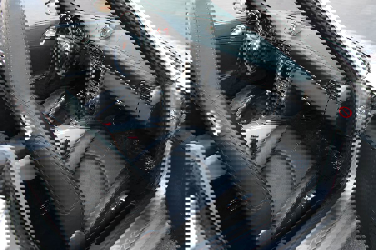 Used 2005 Porsche 911 Carrera image 19