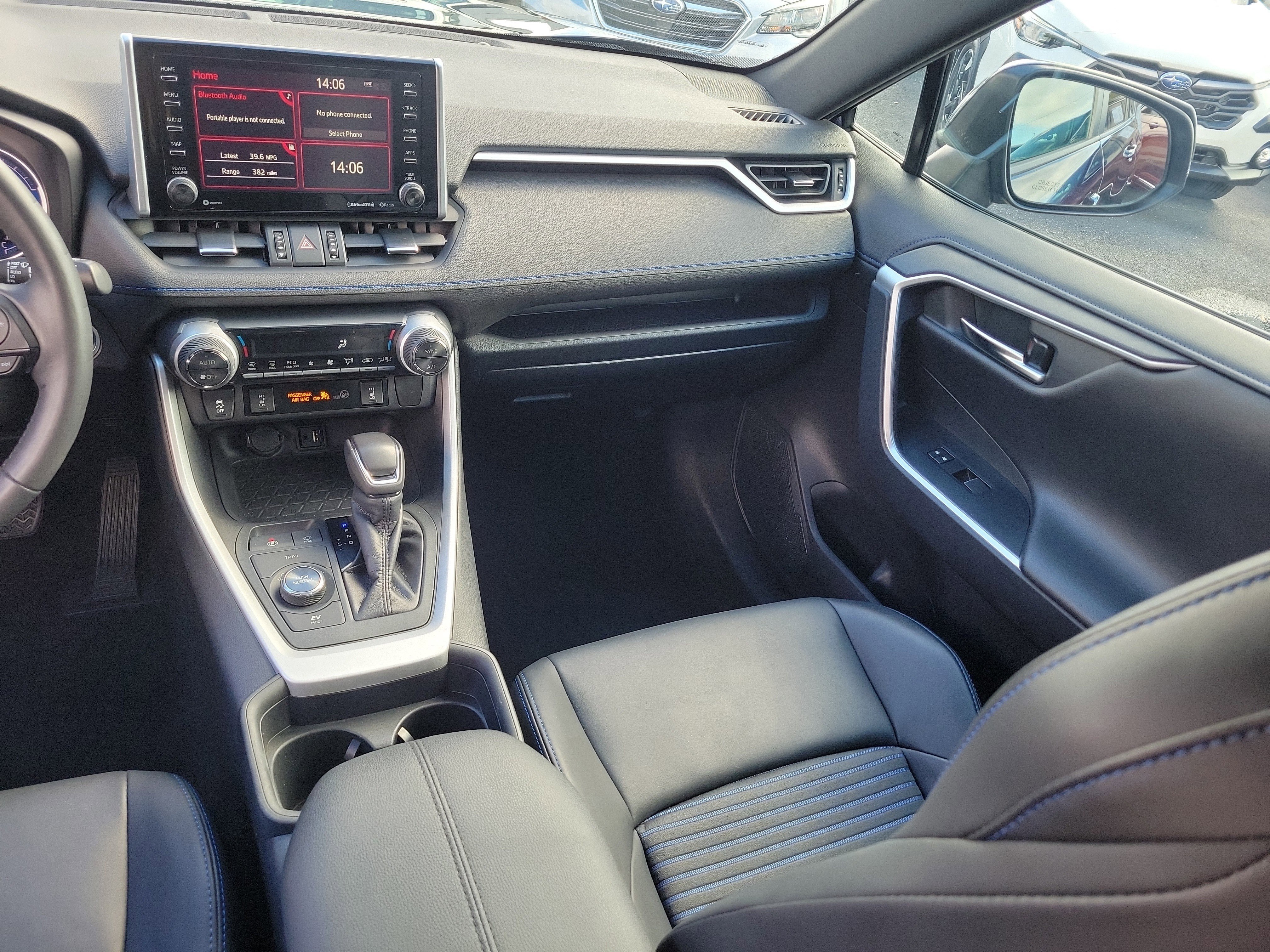 Used 2019 Toyota RAV4 XSE w/ XSE Weather Package image 19