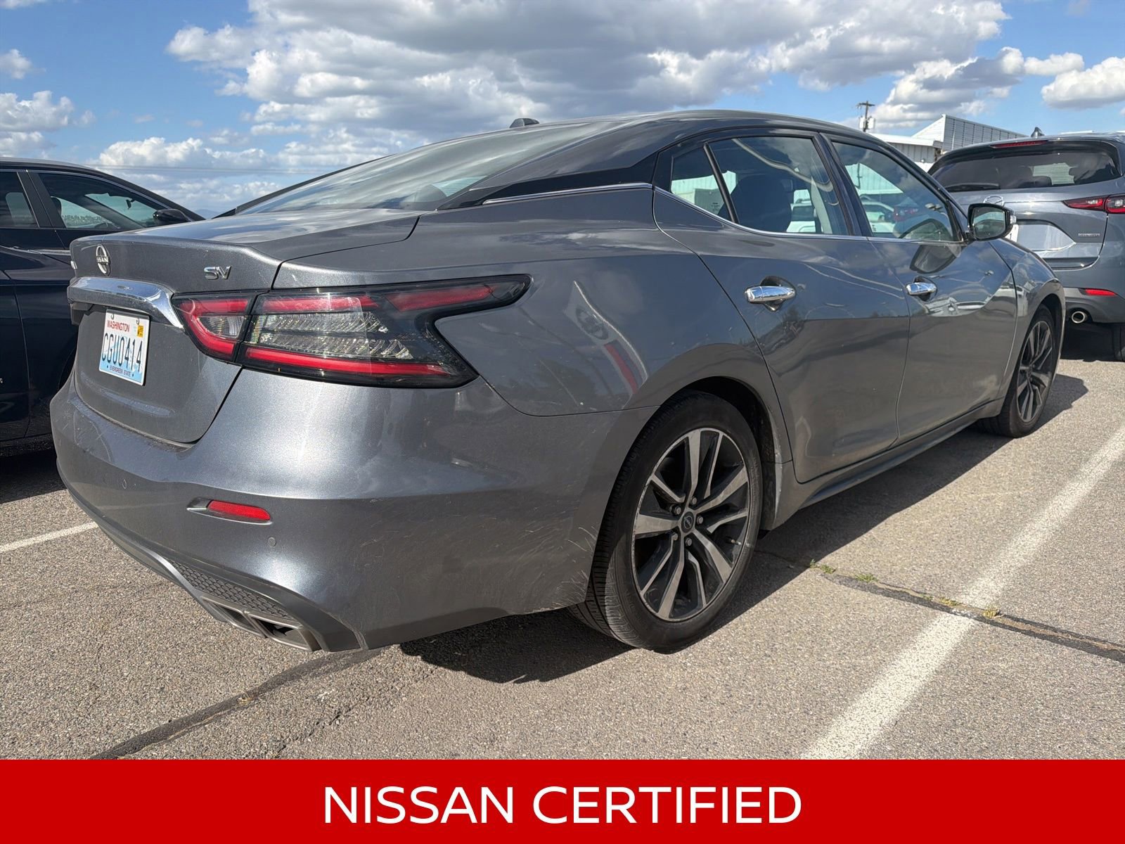 Used 2023 Nissan Maxima SV w/ Floor Mat Group FWD image 9
