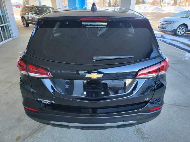 Used 2024 Chevrolet Equinox LT FWD image 17