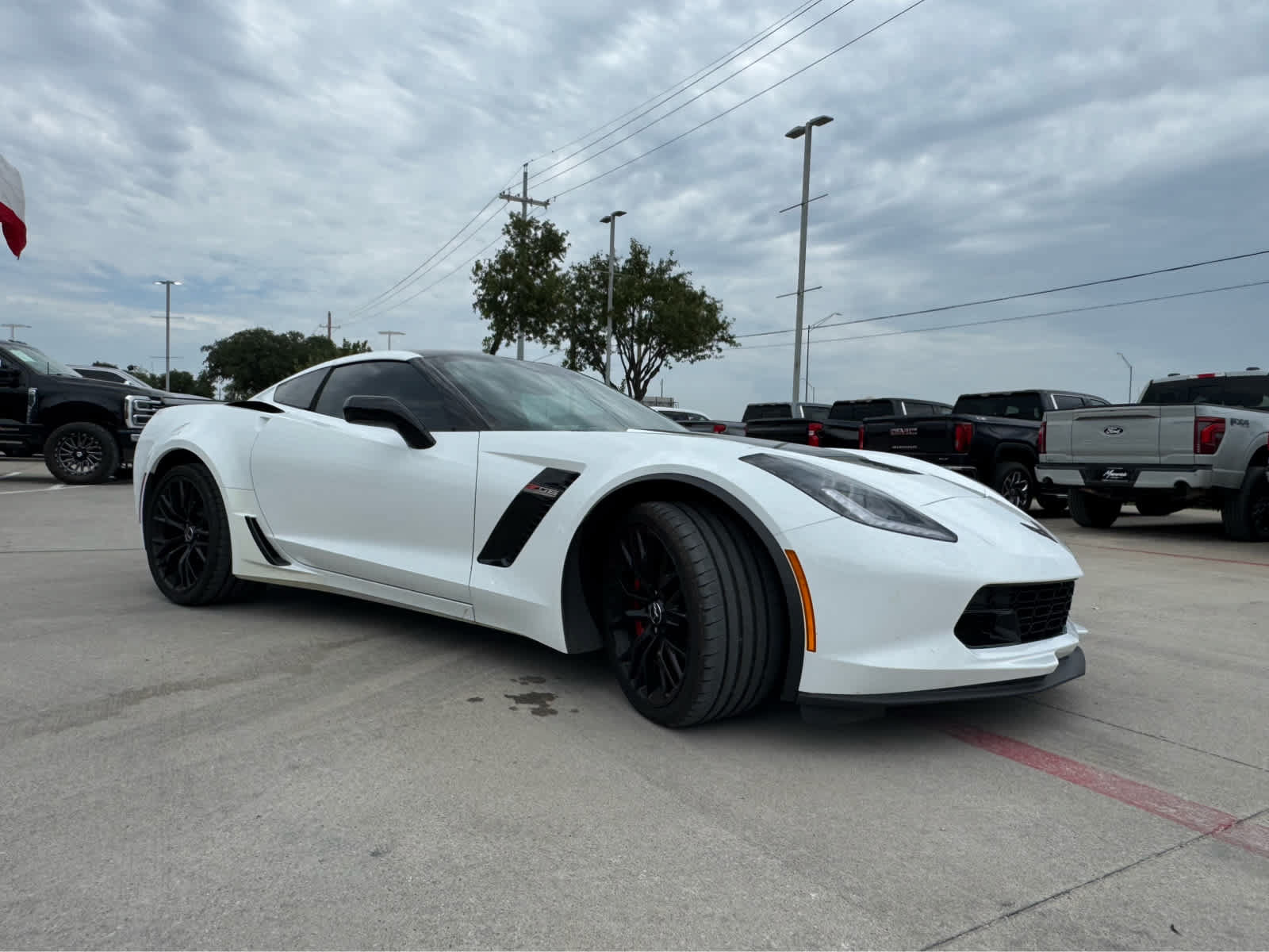 Used 2015 Chevrolet Corvette Z06 w/ 3LZ Preferred Equipment Group RWD image 6