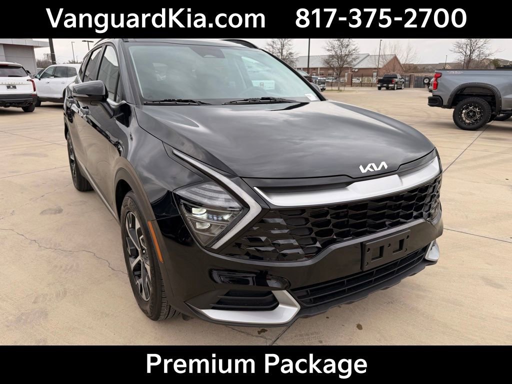 Certified 2025 Kia Sportage EX w/ Premium Package FWD image 5