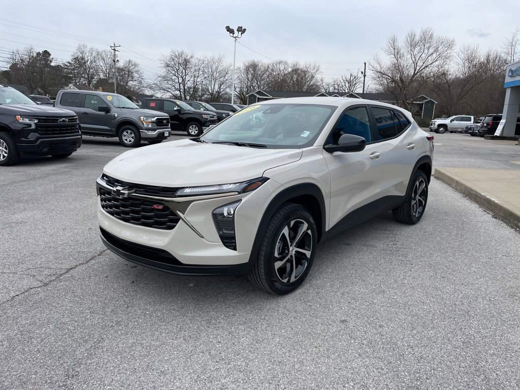 New 2026 Chevrolet Trax RS w/ Driver Confidence Package image 3