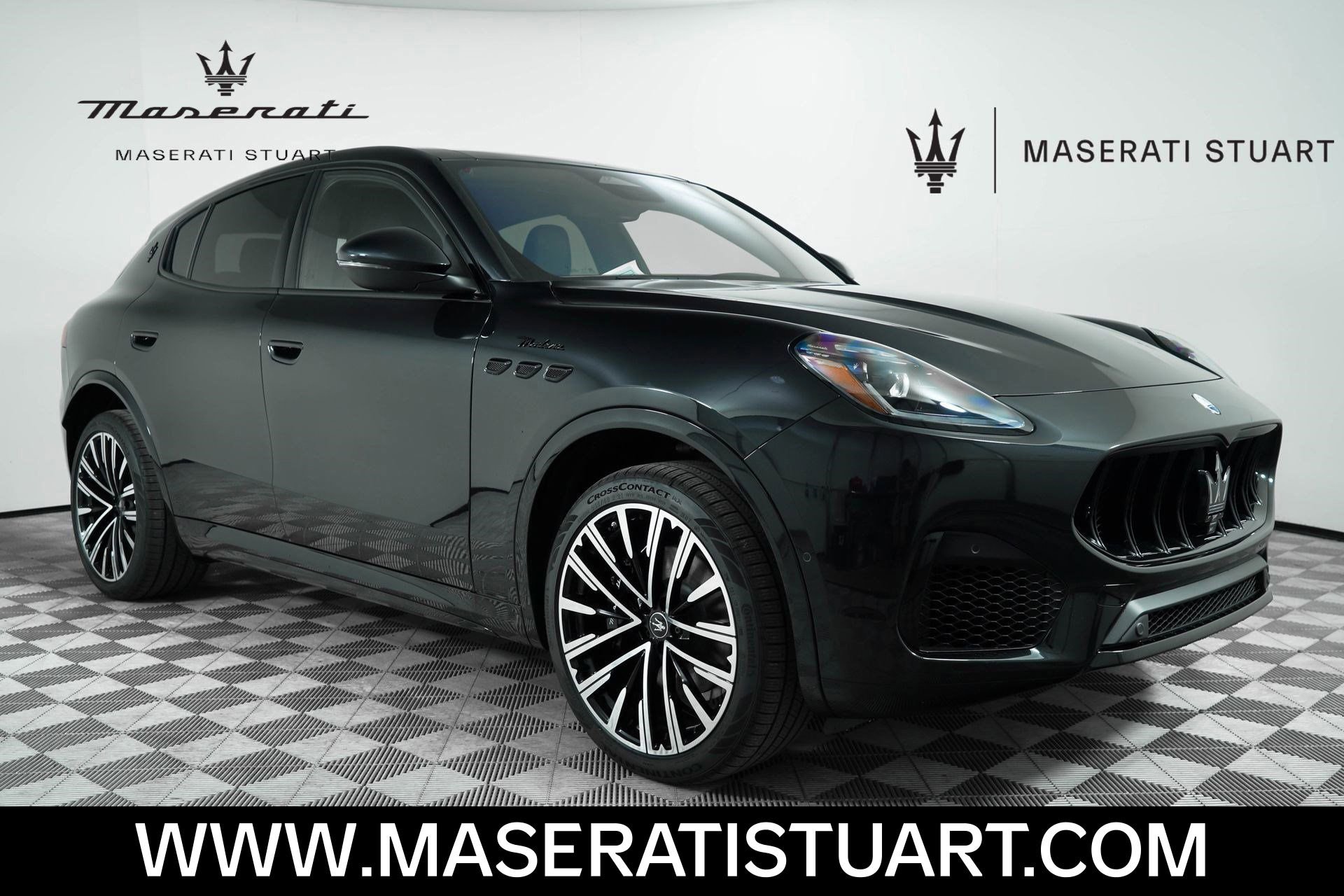 New 2025 Maserati Grecale Modena AWD/4WD image 1