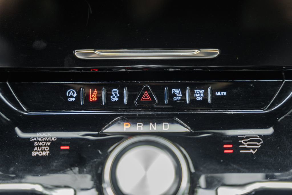 Used 2022 Jeep Wagoneer Series III image 29