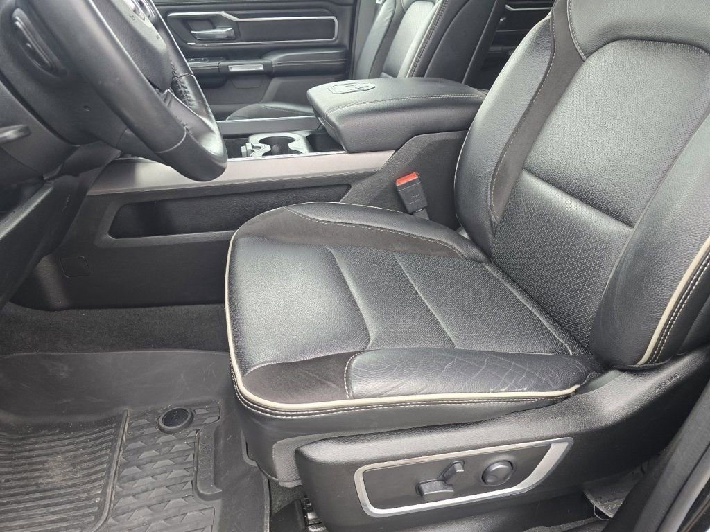 Used 2023 RAM 1500 Laramie AWD/4WD image 21