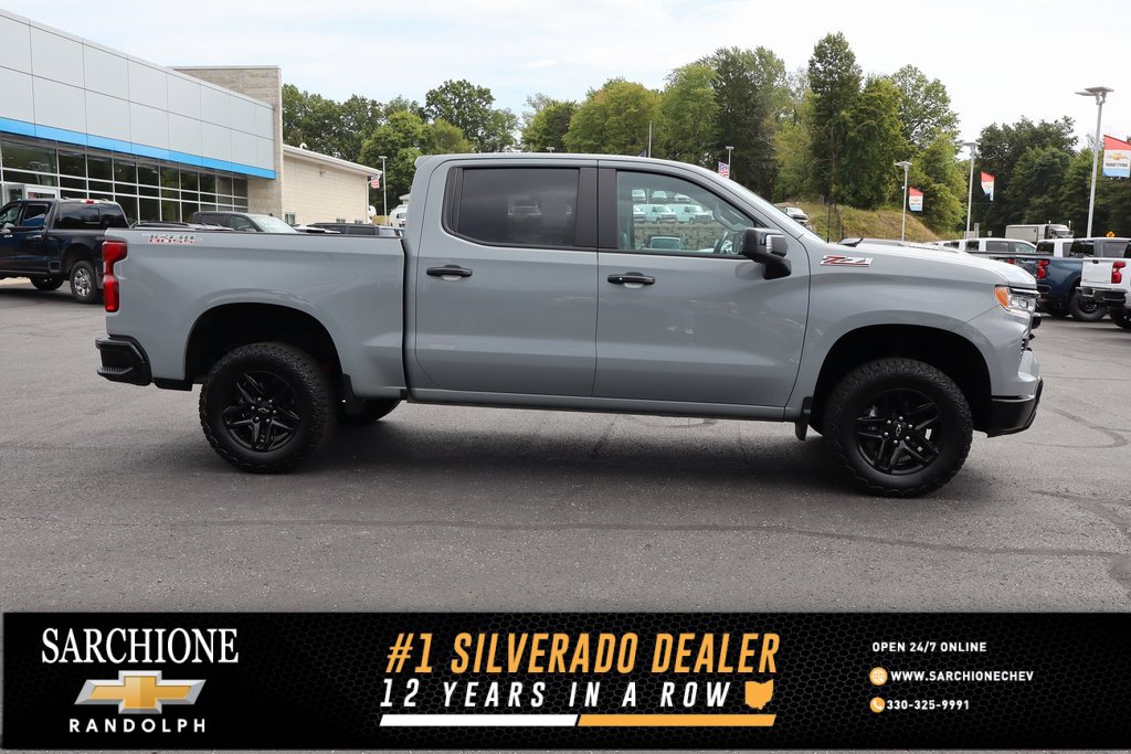 Used 2024 Chevrolet Silverado 1500 LT Trail Boss w/ LT Trail Boss Premium Package image 1