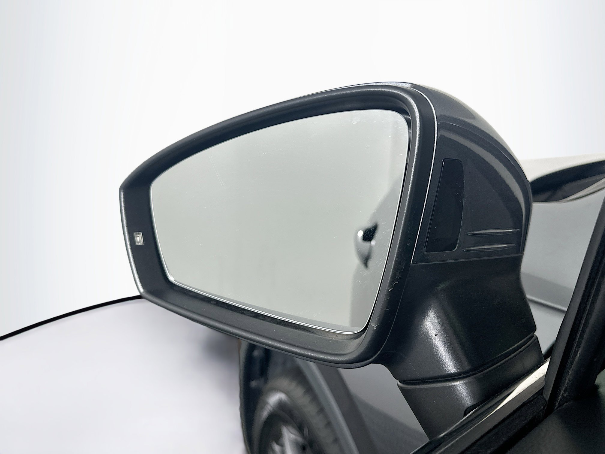 Used 2023 Volkswagen Tiguan SE image 16