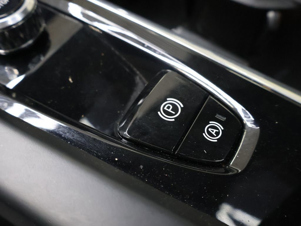 Used 2022 Volvo S60 B5 Inscription AWD/4WD image 30