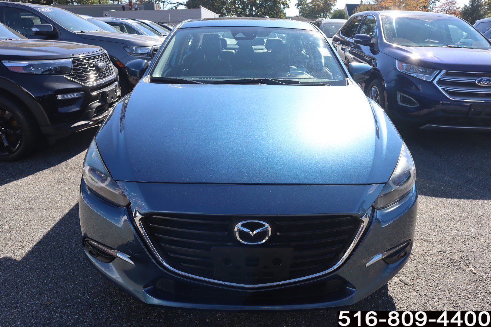 Used 2018 MAZDA MAZDA3 Grand Touring image 2
