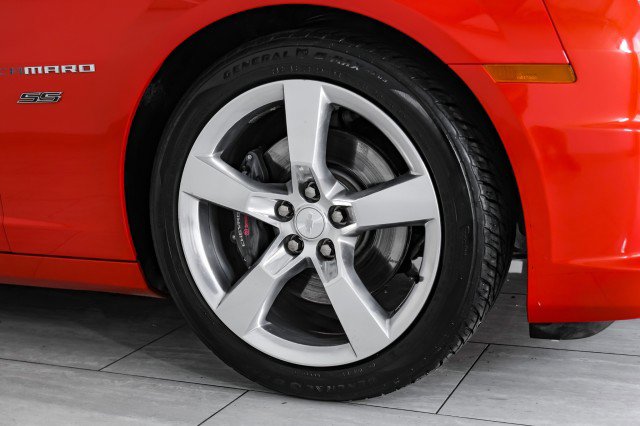 Used 2010 Chevrolet Camaro SS w/ RS Package image 39