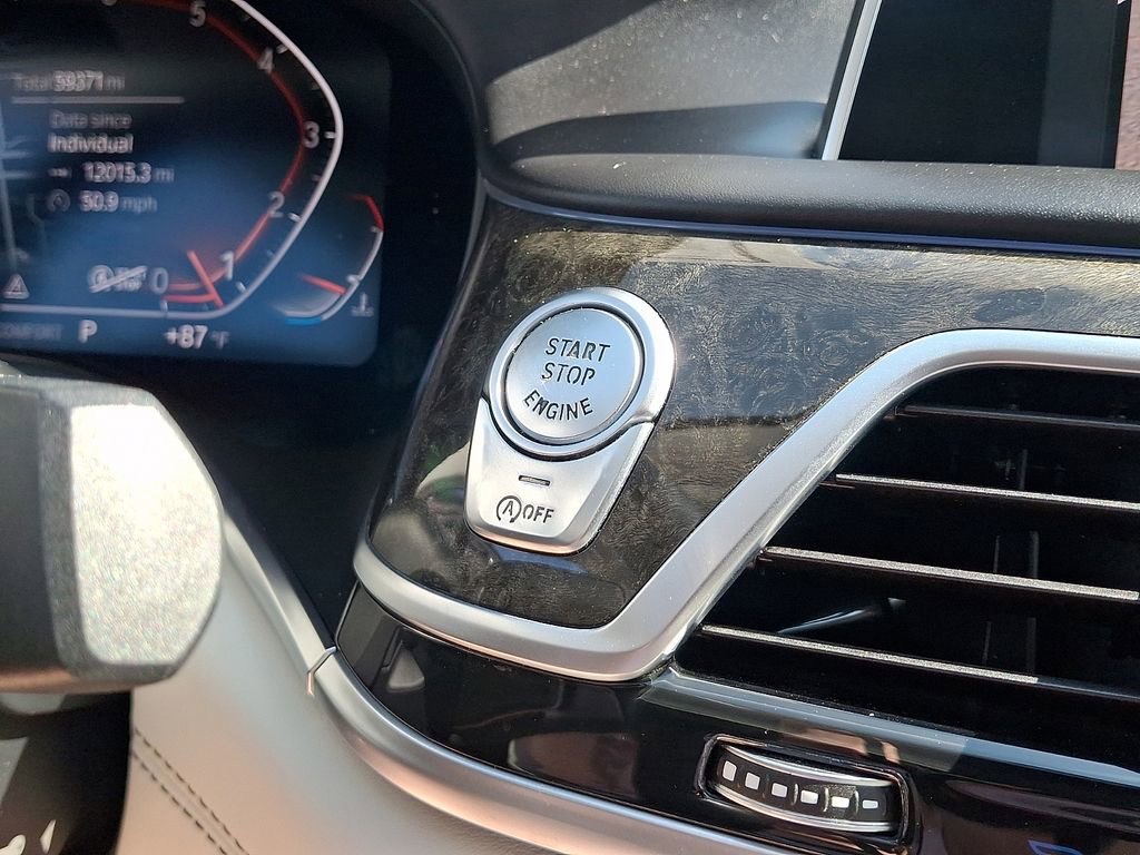 Used 2020 BMW 750i xDrive w/ Autobahn Package AWD/4WD image 26