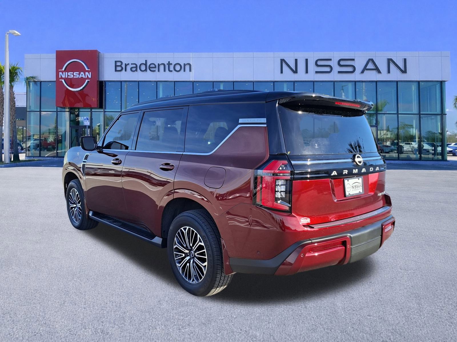 Certified 2025 Nissan Armada Platinum image 7