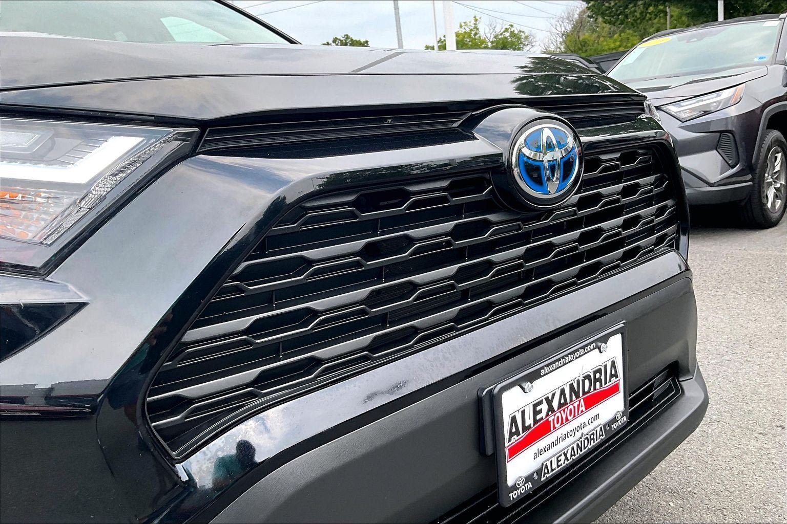 Used 2023 Toyota RAV4 LE AWD/4WD image 28