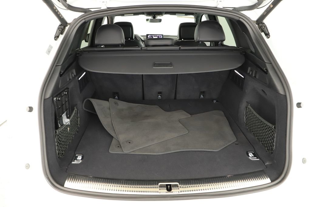 Certified 2025 Audi Q5 e Premium Plus w/ Premium Plus Package image 29