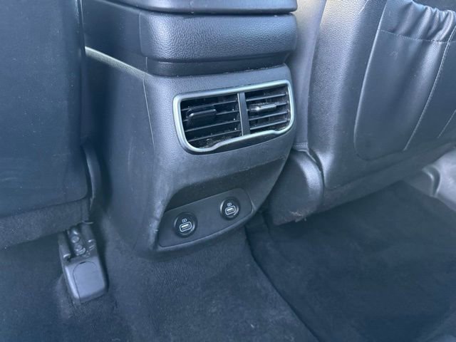 Used 2023 Hyundai Santa Fe SEL image 8