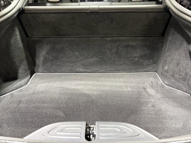 Used 2020 Aston Martin V8 Vantage Coupe image 25