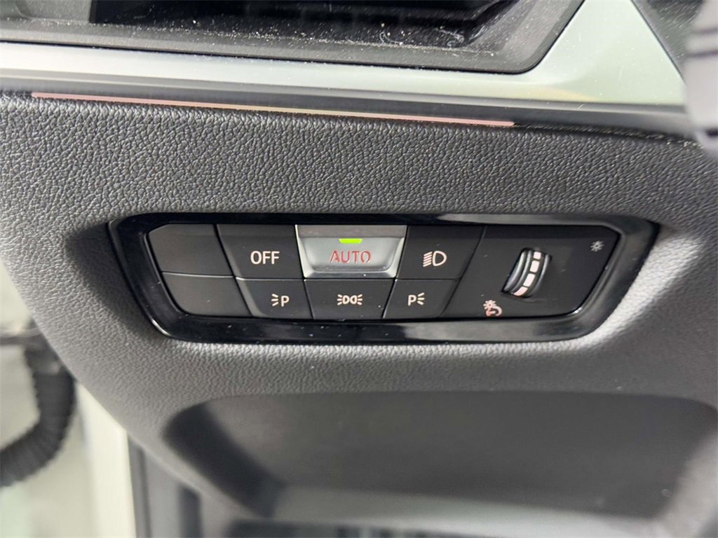 Used 2023 BMW 330i xDrive Sedan w/ Driving Assistance Package image 19