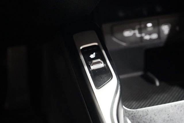 Used 2024 Kia Sorento S image 30