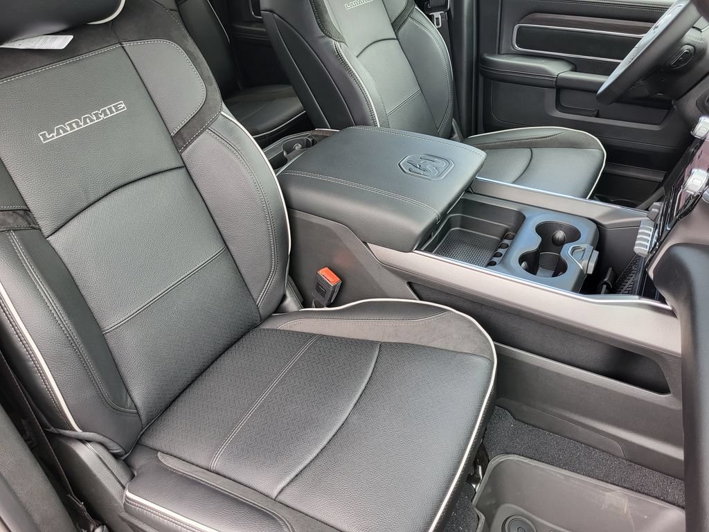 New 2026 RAM 2500 Laramie w/ Night Edition AWD/4WD image 12