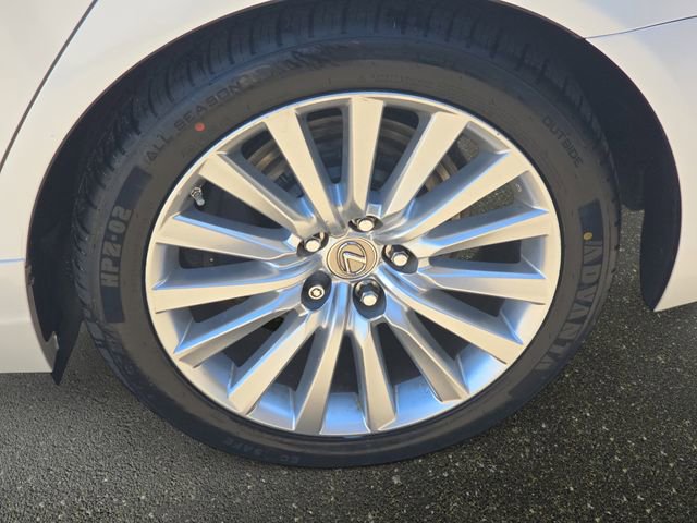 Used 2014 Lexus LS 460 AWD w/ Comfort Package image 36