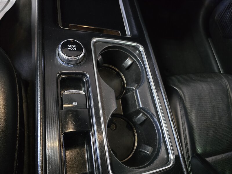 Used 2021 Lincoln Corsair AWD w/ Premium Package image 20