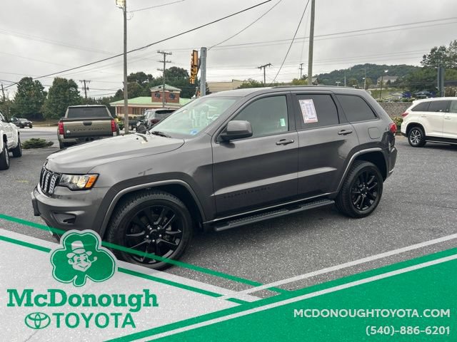 Used 2017 Jeep Grand Cherokee Altitude