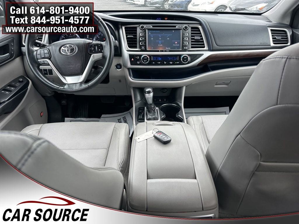 Used 2016 Toyota Highlander Limited image 13