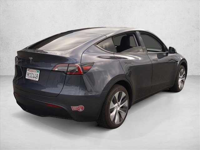 Used 2023 Tesla Model Y 2WD image 5