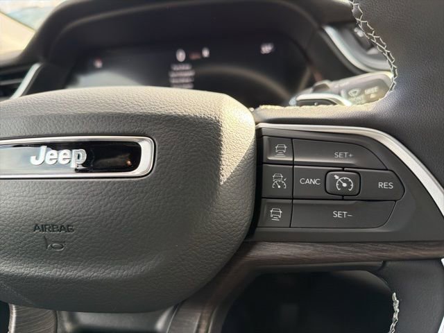 New 2025 Jeep Grand Cherokee Limited image 19